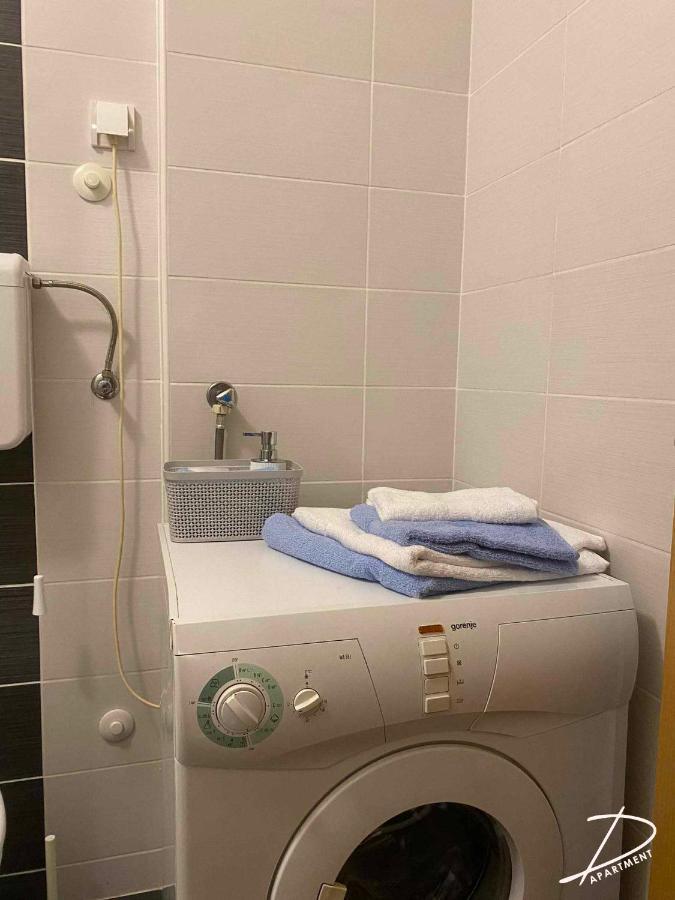 D Apartment Free Private Parking Fast Wi-Fi Novi Sad Dış mekan fotoğraf